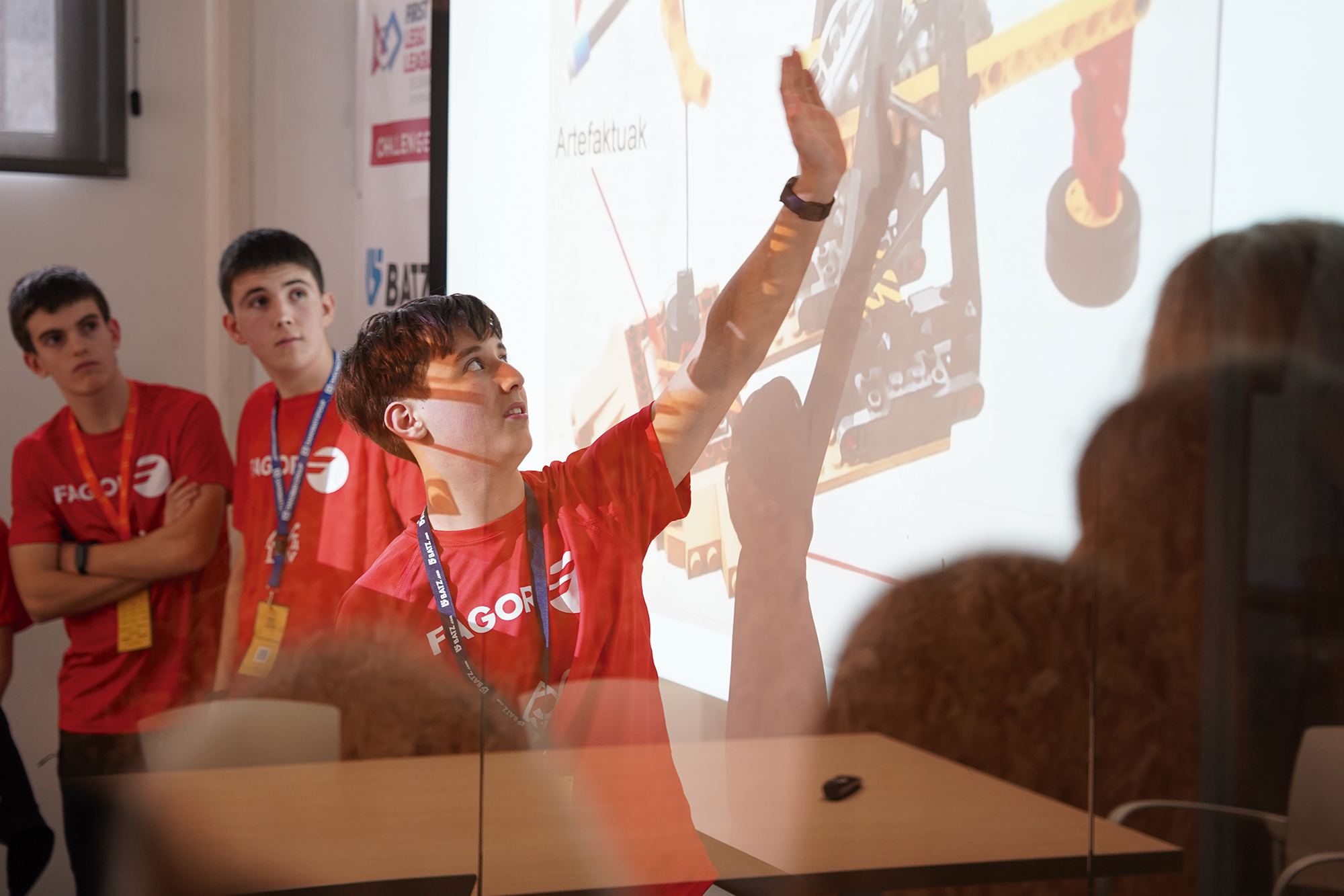 Milaka ikasle bildu ditu asteburuan FLL Euskadi txapelketak